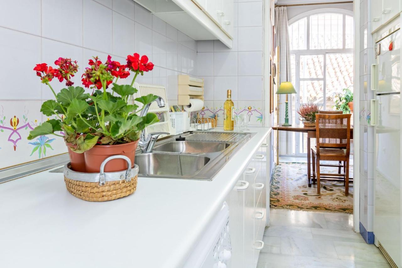 Santa Cruz Apartment, 2 pax, quiet&stil Sevilla Exterior foto