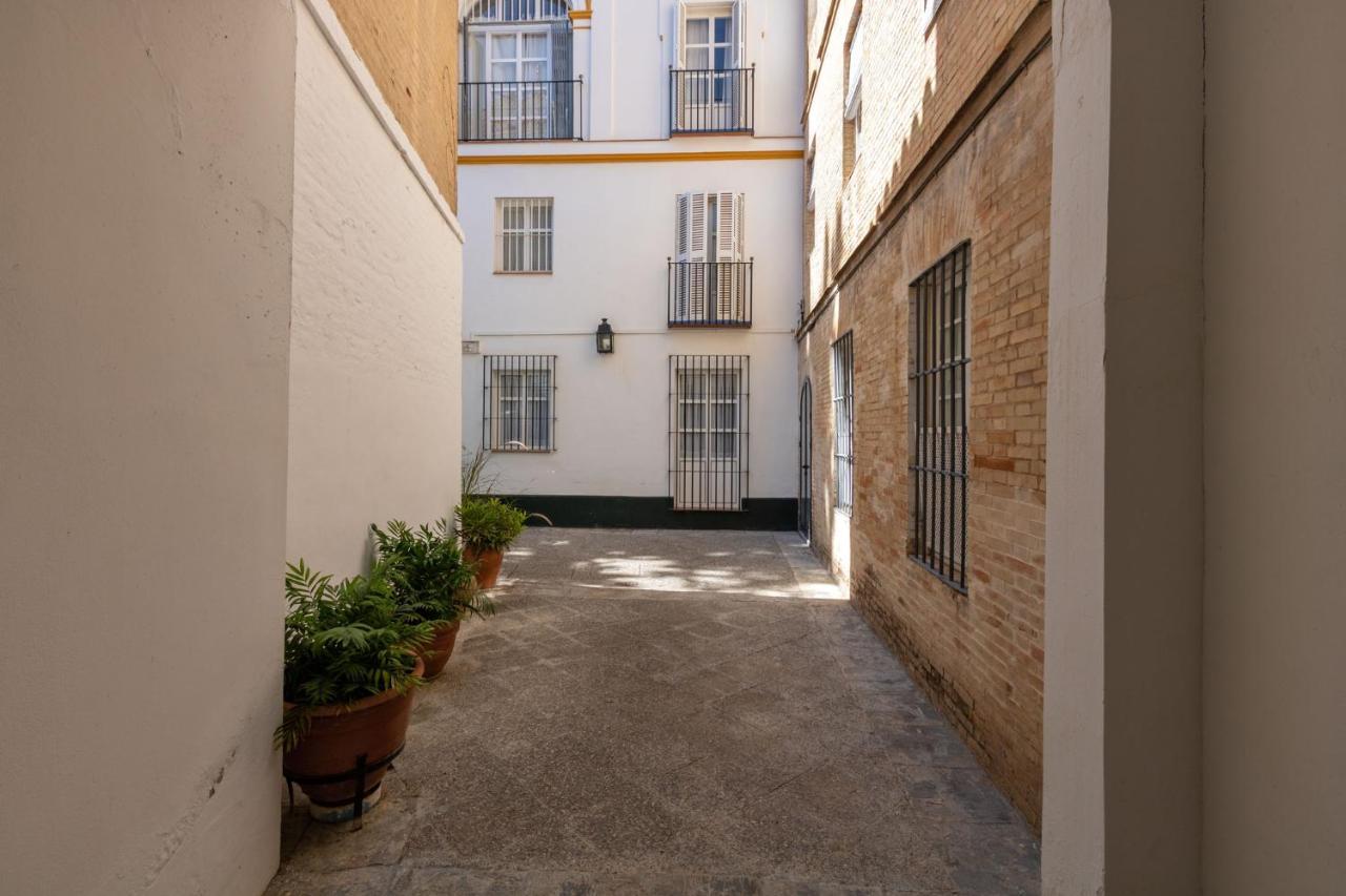 Santa Cruz Apartment, 2 pax, quiet&stil Sevilla Exterior foto
