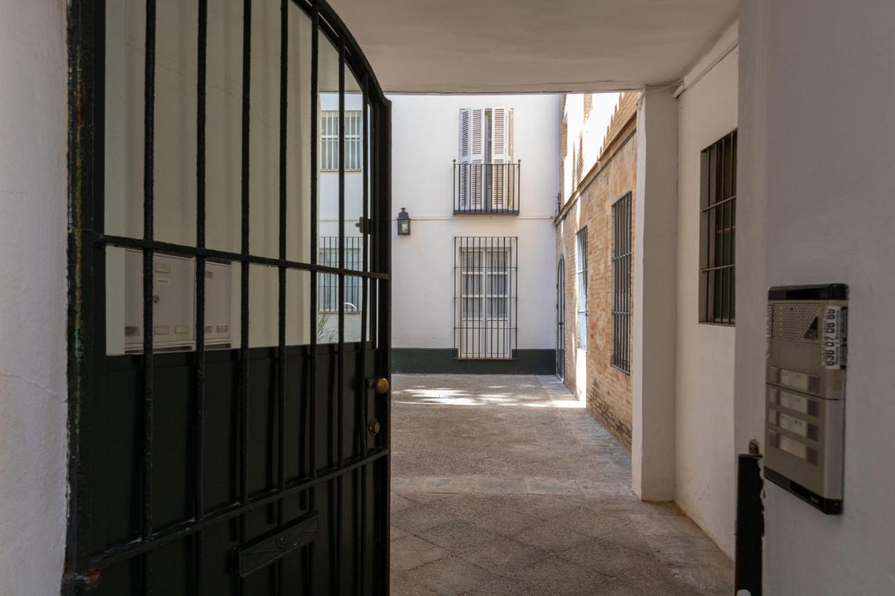 Santa Cruz Apartment, 2 pax, quiet&stil Sevilla Exterior foto
